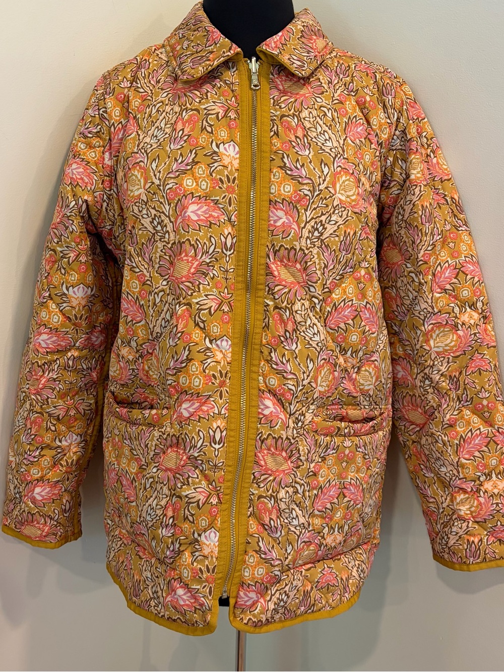 Reversible quilted barn jacket size medium